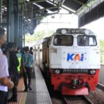 Tiket Kereta Api Nataru Laris Manis, KAI Daop 8 Surabaya Jual 186 Ribu Tiket hingga Pertengahan Desember