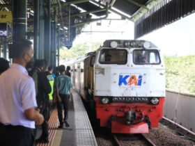 Tiket Kereta Api Nataru Laris Manis, KAI Daop 8 Surabaya Jual 186 Ribu Tiket hingga Pertengahan Desember