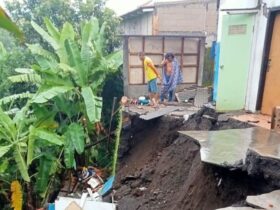 Delapan Jembatan Putus, Banjir Probolinggo Lumpuhkan Mobilitas Warga