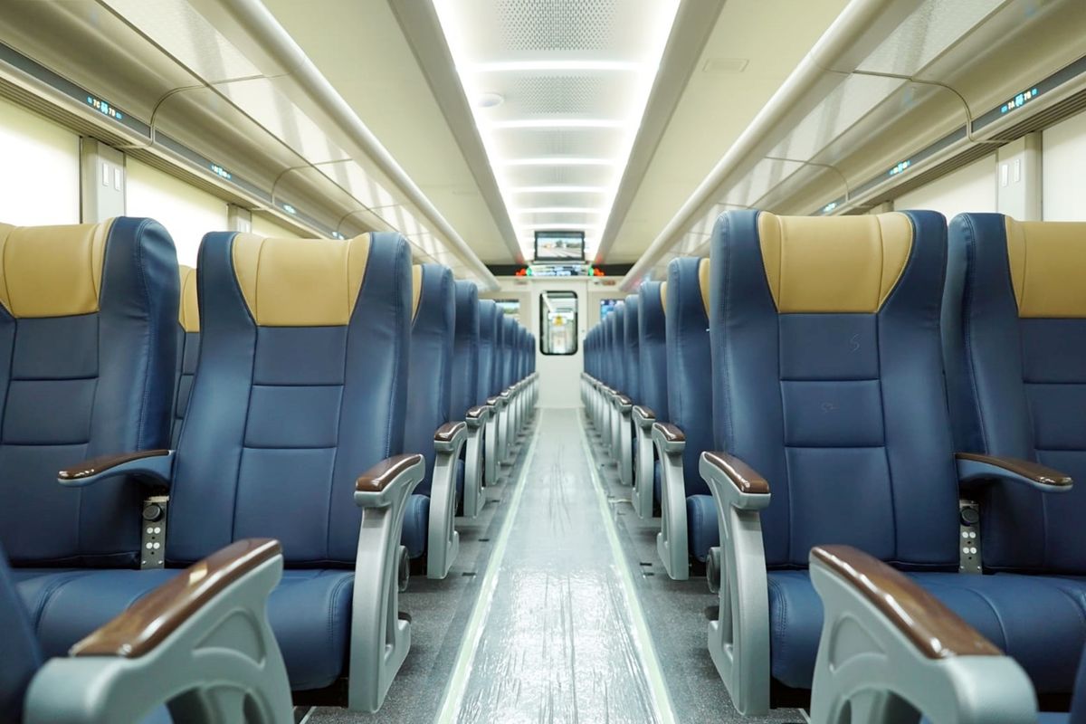 KAI Perluas Armada Modern, Gajayana dan Parahyangan Kini Dilayani Kereta Stainless Steel New Generation