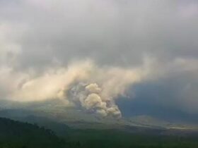 Gunung Semeru Erupsi, Luncurkan Dua Kali Awan Panas dalam Sehari