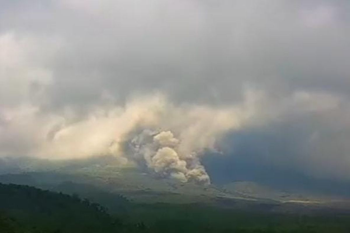 Gunung Semeru Erupsi, Luncurkan Dua Kali Awan Panas dalam Sehari