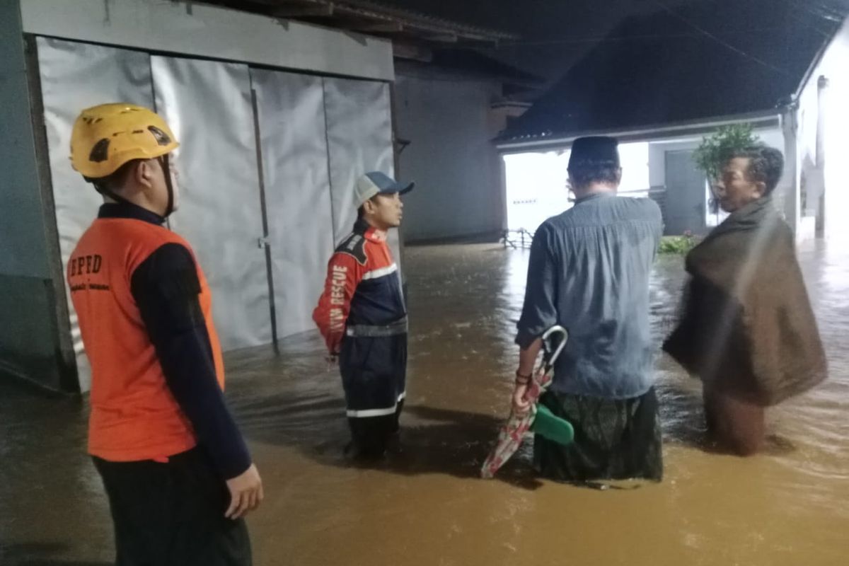 Banjir Kiriman Rendam 10 Desa di Pasuruan, Ketinggian Air Capai 80 Cm