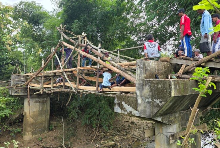 Mayat Perempuan Tanpa Kepala, Kapolres Situbondo: Wewenang Polairud Sumber: https://surabaya.kompas.com/read/2026/01/17/140748078/mayat-perempuan-tanpa-kepala-kapolres-situbondo-wewenang-polairud. Membership: https://kmp.im/plus6 Download aplikasi: https://kmp.im/app6