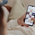 Kenapa Scrolling Medsos Bikin Capek? Ini Penjelasan Ilmiah dan Cara Mengatasinya