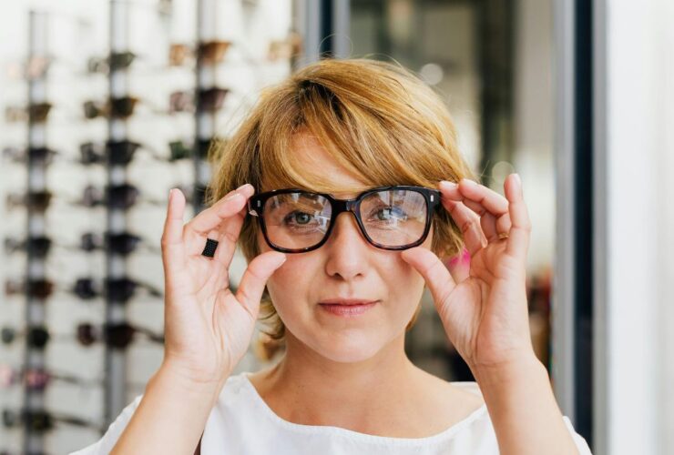 Mata Minus: Apakah Bisa Sembuh? Memisahkan Fakta dari Harapan