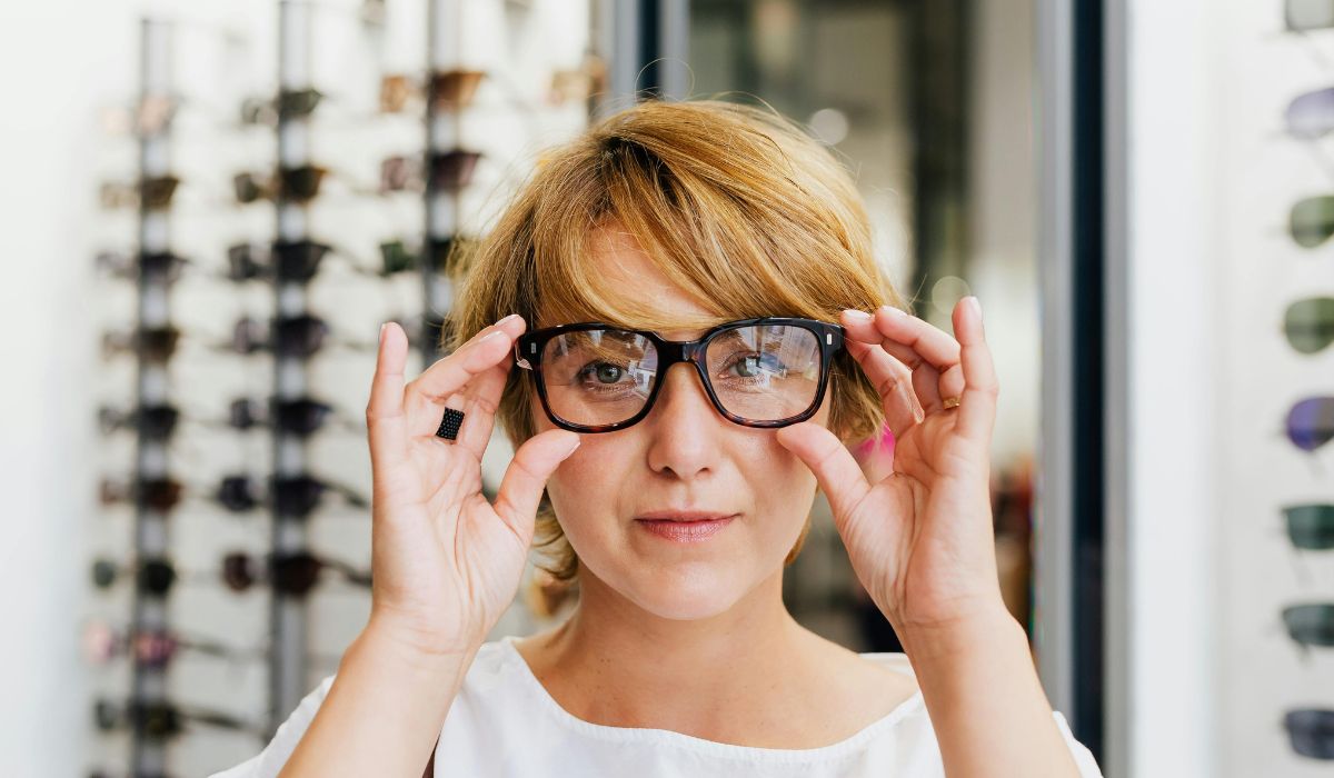 Mata Minus: Apakah Bisa Sembuh? Memisahkan Fakta dari Harapan