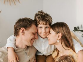 Mengenali Tipe Orang Tua yang Tidak Dewasa Secara Emosional dan Dampaknya pada Anak