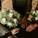 Cara Memberi Dukungan kepada Orang yang Berduka: Panduan dari Hati ke Hati