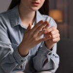 Kenapa Putus Cinta Bisa Membuat Orang Kehilangan Percaya Diri?