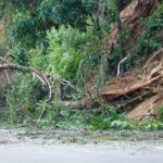 40 KK di Pamekasan Terisolasi Dua Hari Akibat Longsor, Akses Jalan Utama Tertutup Total