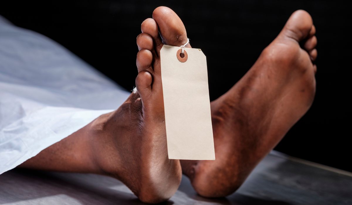 Diduga Dikeroyok Lebih dari 5 Orang, Pria Tewas Bersimbah Darah di Surabaya