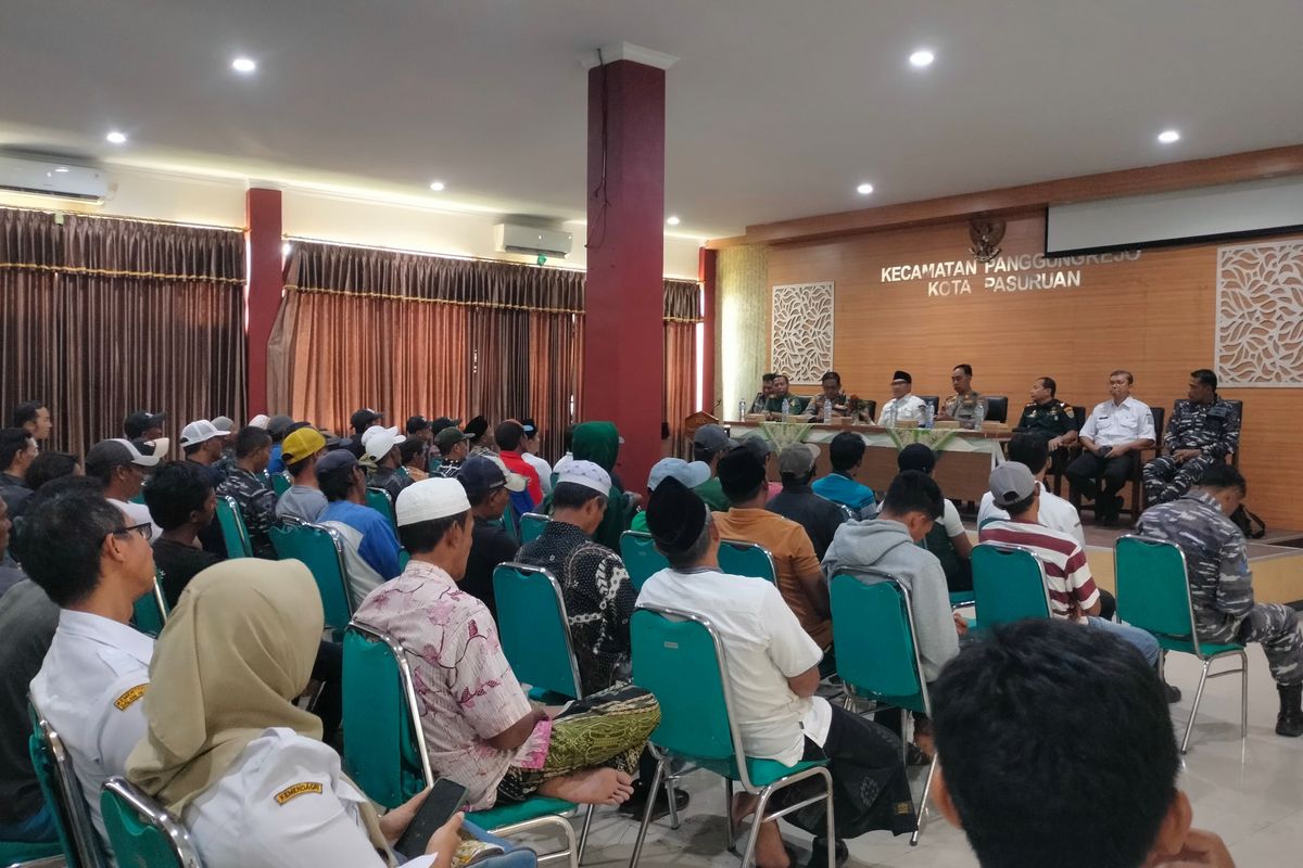 Pasca Pembakaran Kapal, Nelayan Pasuruan Minta Jaring Ramah Lingkungan Pengganti Trawl