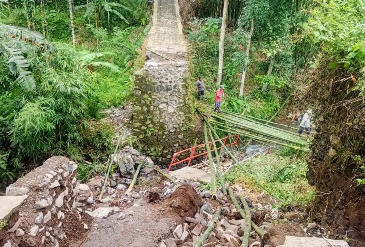 Pemprov Jatim Turun ke Jember, Assessment Jembatan Roboh Akibat Banjir