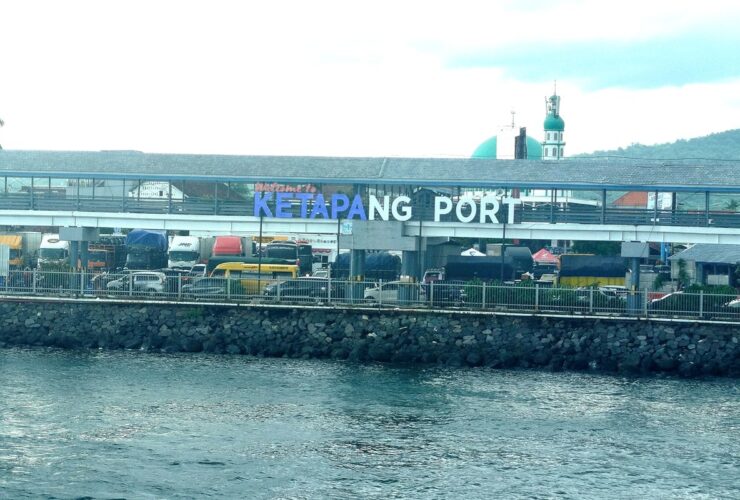 Antisipasi Kepadatan Arus Mudik, ASDP Terapkan Wajib Tiket dan Disiplin Jadwal di Ketapang-Gilimanuk