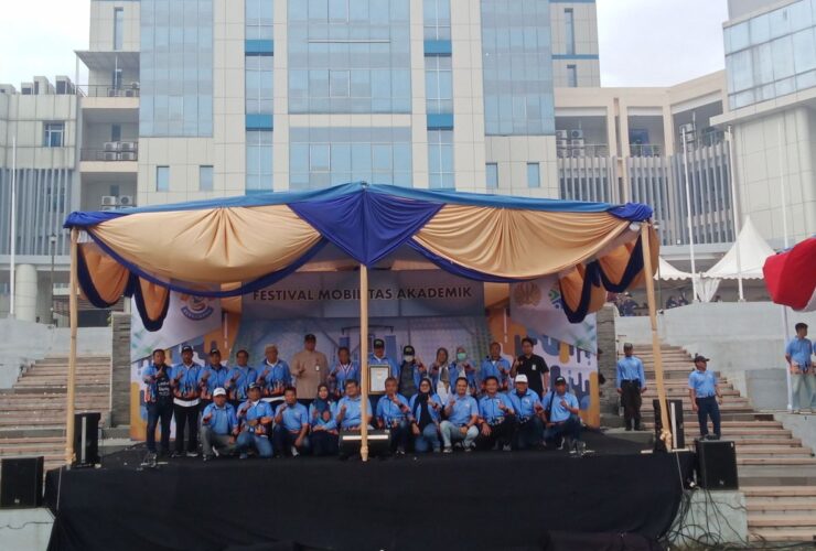 Unesa Pecahkan Rekor MURI: Karya Mahasiswa di Program Mobilitas Akademik Terbanyak se-Indonesia