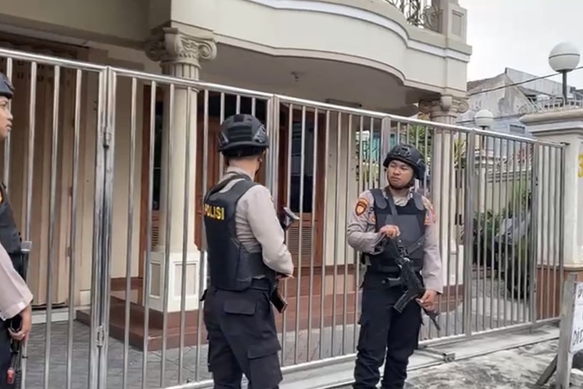Dugaan Pencucian Uang Rp25,8 Triliun, Bareskrim Geledah Rumah di Surabaya