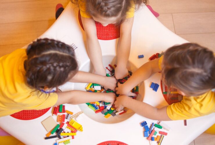 Dampak Kesalahan Mengasuh Anak: Tentang Luka yang Membekas