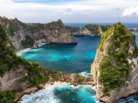 Cuaca Ekstrem Landa Bali, Lima Penerbangan di Bandara Ngurah Rai Terganggu