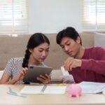 Cara Menghadapi Pasangan yang Punya Trust Issue