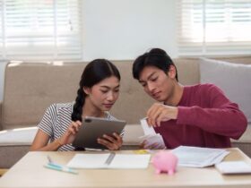 Cara Menghadapi Pasangan yang Punya Trust Issue