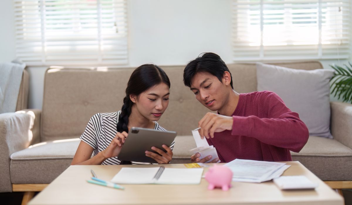 Cara Menghadapi Pasangan yang Punya Trust Issue